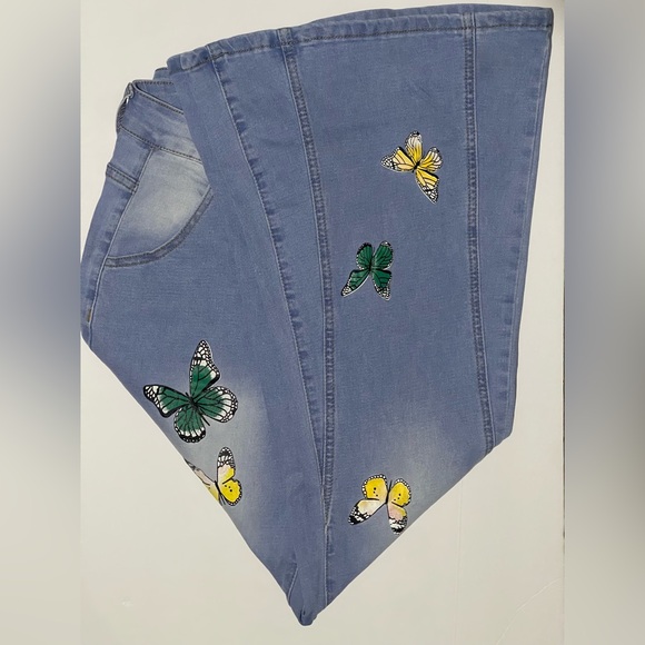 Butterfly Painted Flare Bottom Jeans | Stretch Denim | Size M - Picture 9 of 10